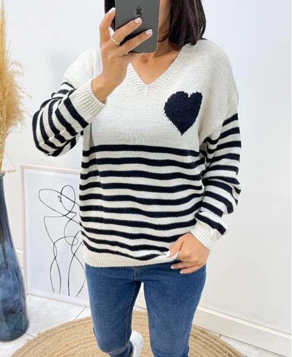 PULLOVER SCRATCH HEART AH271 BLACK