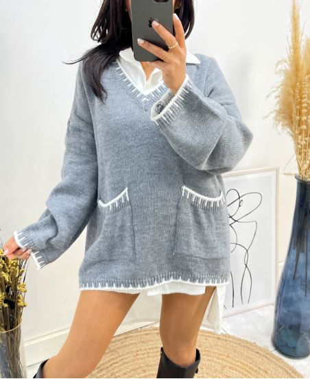 PULLOVER SURPIQURE POCHES COL V AH523 GRIS