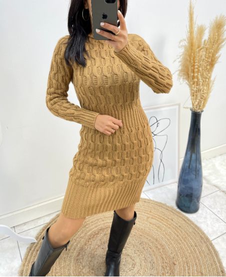 AW549 CAMEL CABLE KNIT DRESS