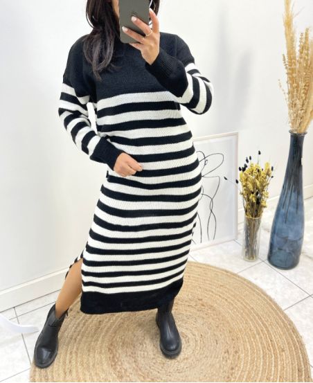 LONG STRIPED KNIT DRESS WITH SLIT FY759 BLACK/WHITE