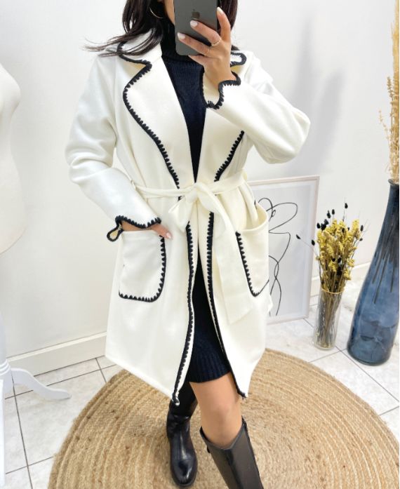 WHITE AW780 EMBROIDERY COATS