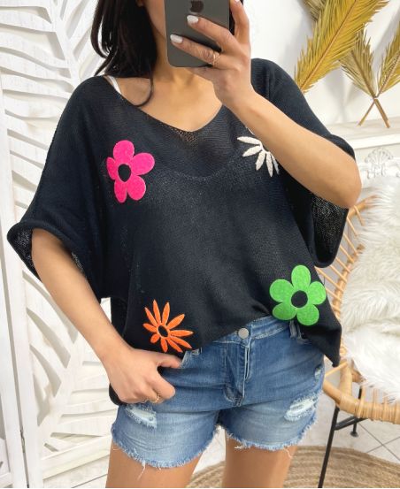 PE395 BLACK FLOWER YOKE JUMPER