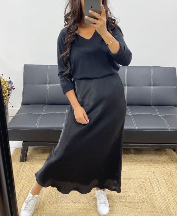 PLAIN BLACK SATIN MAXI SKIRT AH250072