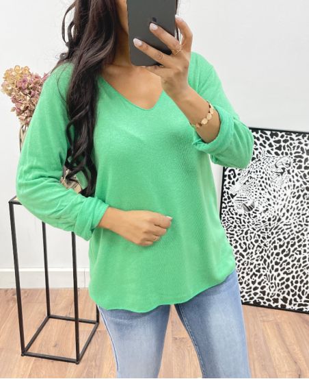 JERSEY CON CUELLO EN V AH250008 VERDE