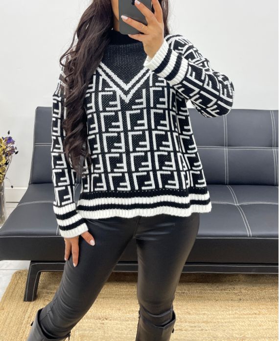 GEOMETRIC PATTERN HIGH NECK SWEATER AW935 BLACK