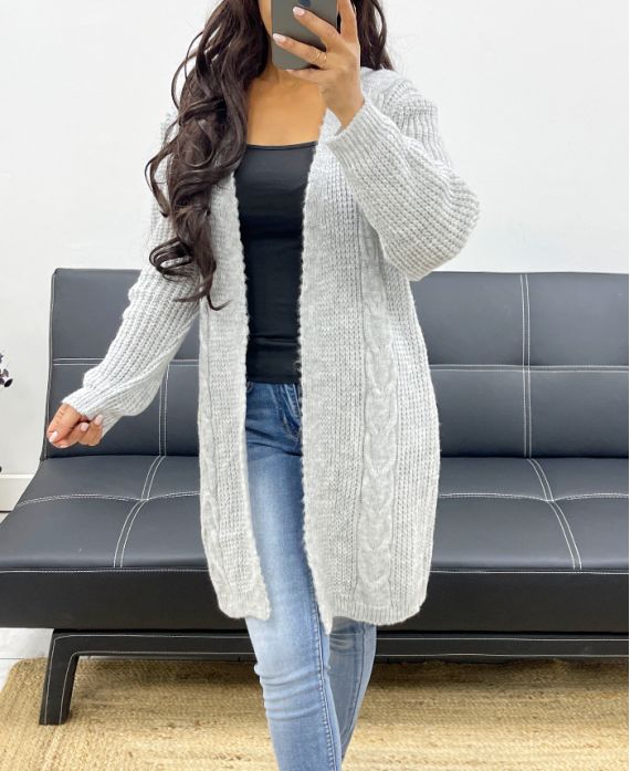 WEICHE ZOPFSTRICKJACKE AH250344 GRAU