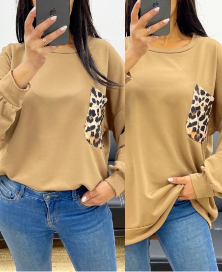 OVERSIZE-SWEATSHIRT MIT LEOPARDENTASCHE AH250871 CAMEL