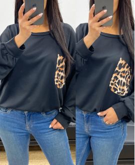 SUDADERA OVERSIZE CON BOLSILLO DE LEOPARDO AH250871 NEGRO