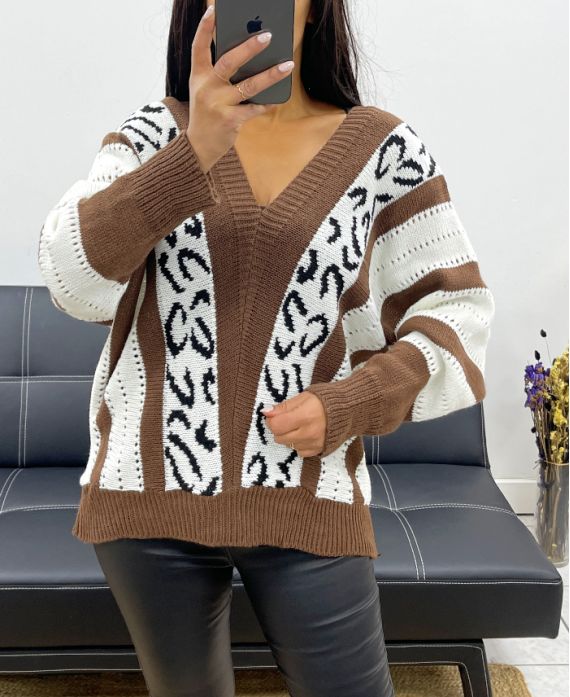 KNITTED V-NECK PULLOVER AH250921 CHOCOLATE