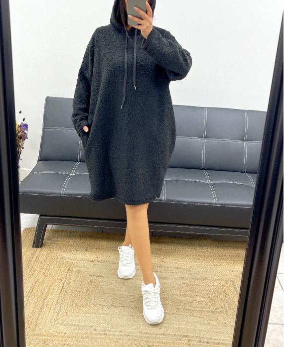 OVERSIZED HOODED DRESS WITH MOUMOUTE AH250975 BLACK