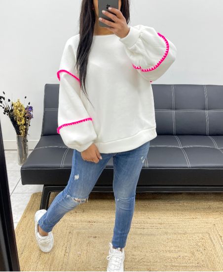 EMBROIDERED AH250606 WHITE FLEECE SWEATSHIRT