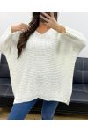 PE0117 WHITE CHUNKY KNIT SWEATER