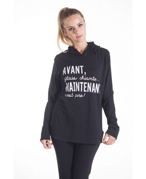 T-SHIRT HEEFT EEN CAPUCHON SCHRIFT 4087 ZWART