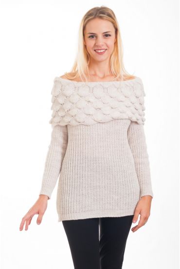 MAGLIA CON SCOLLO A CADERE PERLE 4358 BEIGE