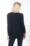 PULLOVER IN MAGLIA CON SCOLLO A V 4452 NERO