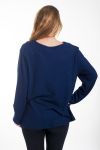 GROOT FORMAAT TRUI MET V-HALS HEEFT EEN KNOP HET NUMMER 4466 NAVY BLAUW