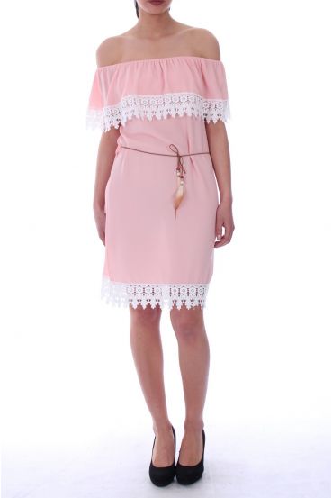 VESTIDO DE HOMBROS DENUDEES DE ENCAJE ROSA 9048