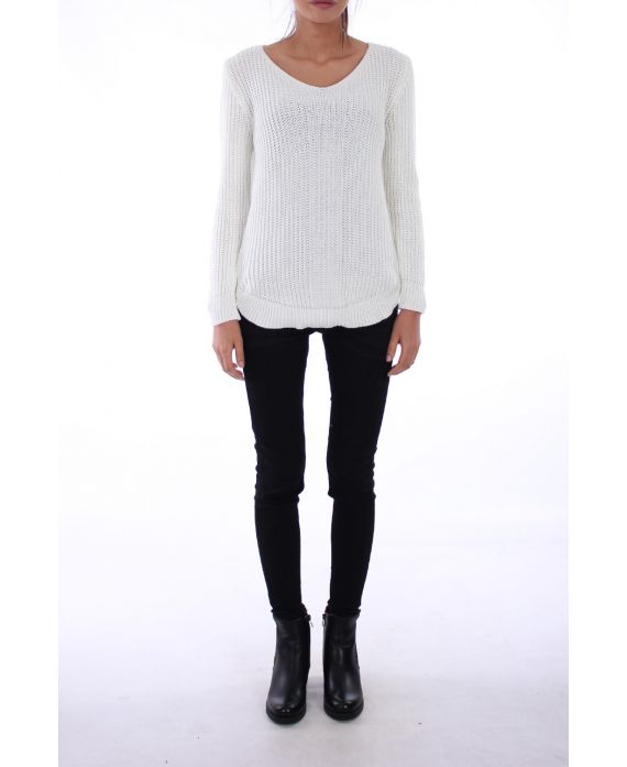 MAGLIONE IN MOHAIR CON SCOLLO A V BIANCO 0300