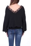 BLUSA DE ESCOTE DE ENCAJE 0527 NEGRO